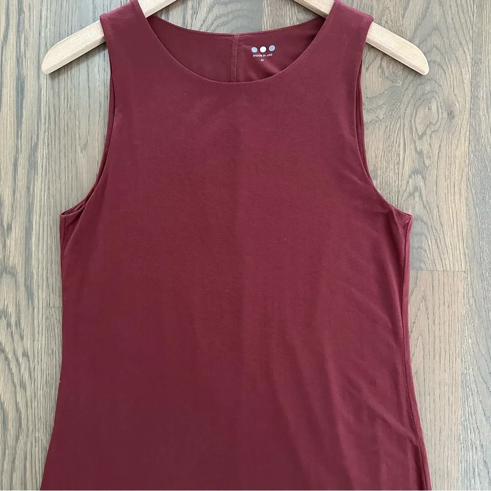 Three Dots Crew Neck Sleeveless Bodycon Dress in Cranberry Red Size Medium